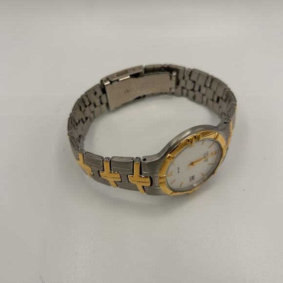 Citizen WR50 Two‑Tone Quartz Watch, Gold/Silver Dress Style  display picture 1